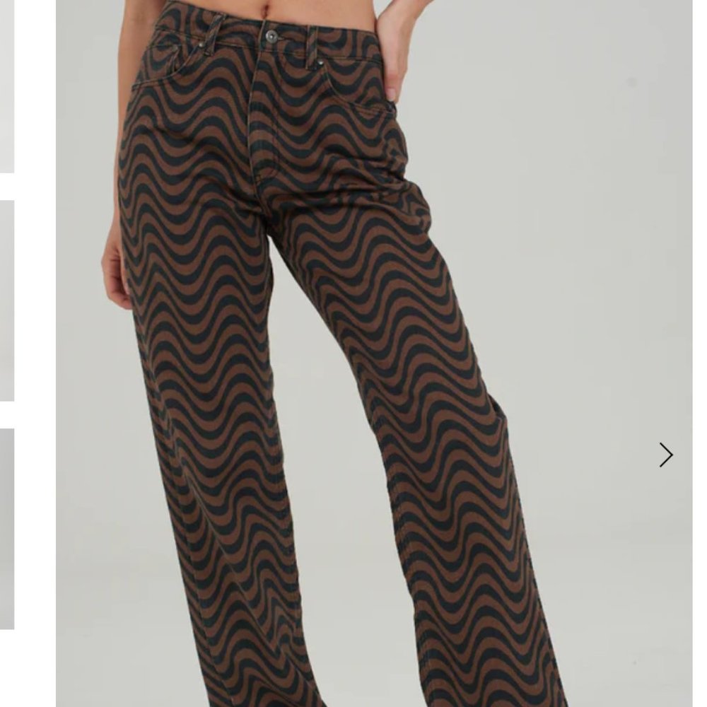 The Ragged Priest Women's Dad Jeans in Brown & Black Wave